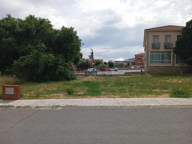 Parcela en Venta en Zarzalejo 251m2