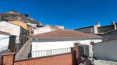 Casa adosada en venta en Calle de la Virgen del Castillo