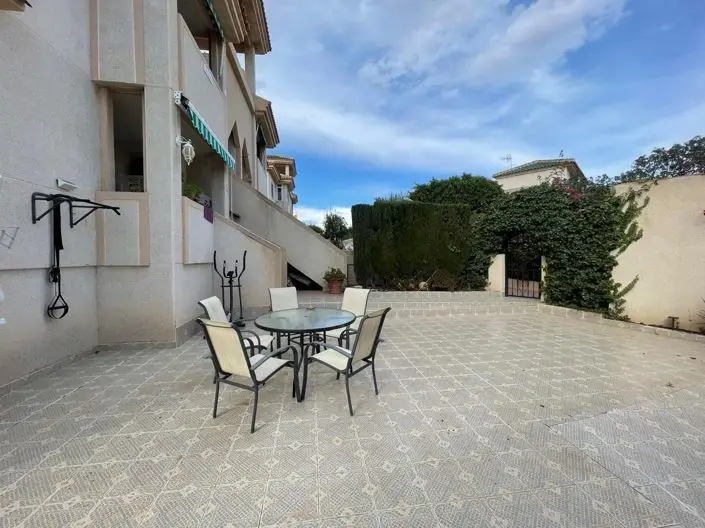 Bungalow 2 Dormitorios Terraza 110m2 Cerca Playa