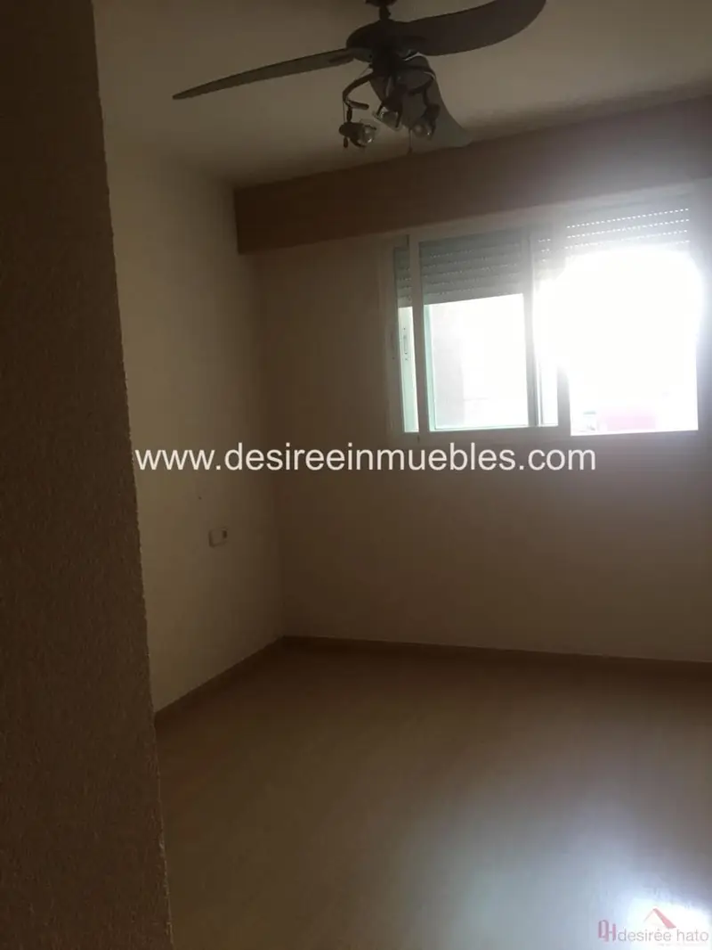 Piso en Venta en Jesús Valencia 4 Dormitorios 2 Baños Plaza Garaje