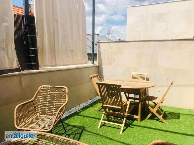 Estudio con Terraza y Balcón en Madrid - Recién Reformado