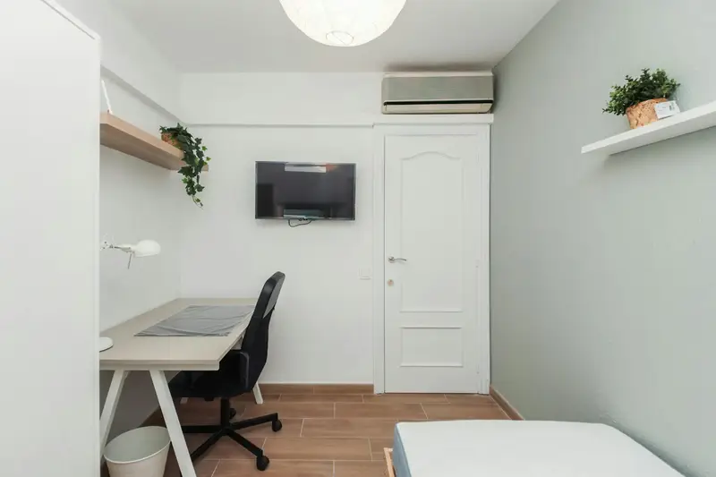 Habitacion Reus Estudiantes Trabajadores Amueblada Wifi Incluido