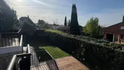 Chalet en Boadilla del Monte con Piscina y Cenador