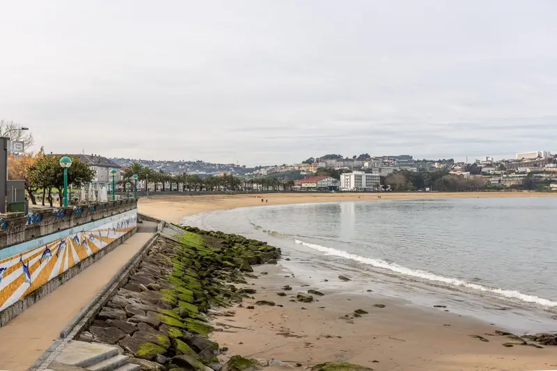 Piso en venta en Oleiros A Coru		ña 92m² 3 habitaciones 2 baños