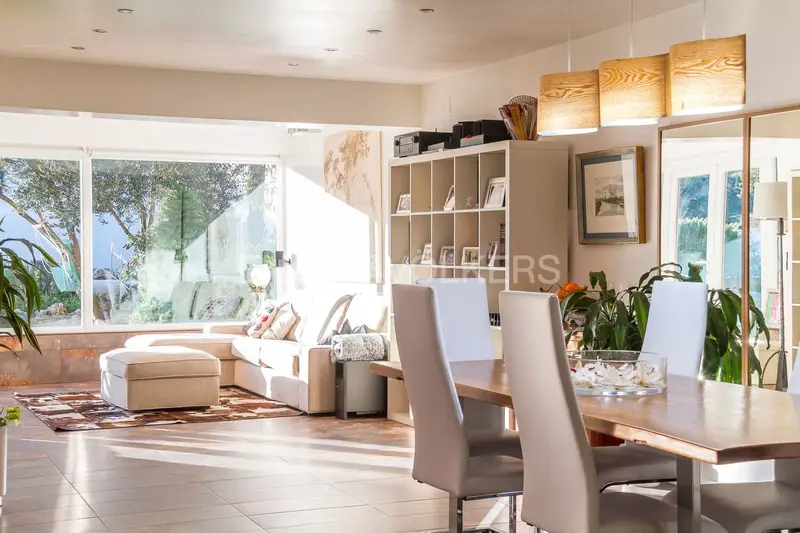 Chalet de Lujo en Majadahonda con Piscina y Jardin