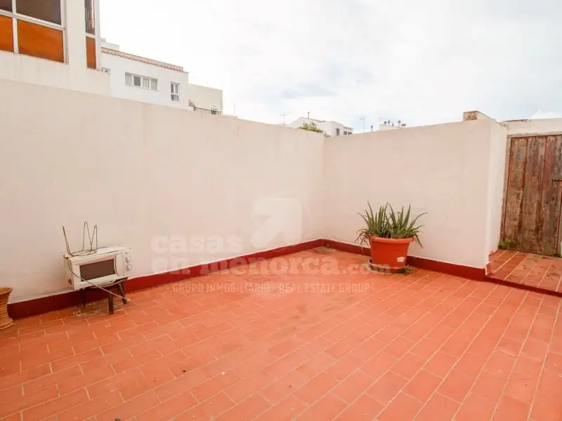 Casa en venta Mahon Menorca 100m2 4 dormitorios patio 44m2