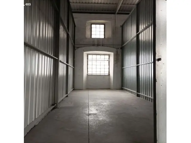 Trastero en Alquiler La Fabrica Blanca Almacenamiento Seguro