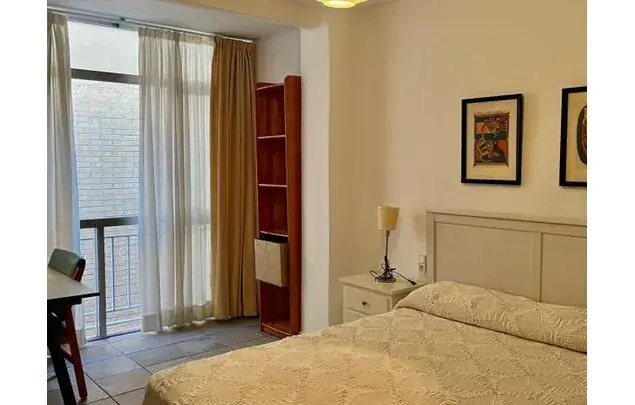 Rent a room of 188 m² in Málaga