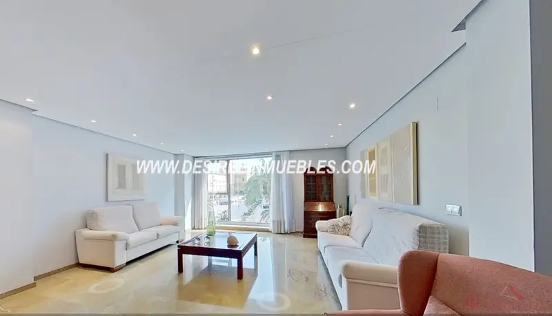 Piso en venta en el centro de Valencia 173m2 3 dormitorios 2 baños