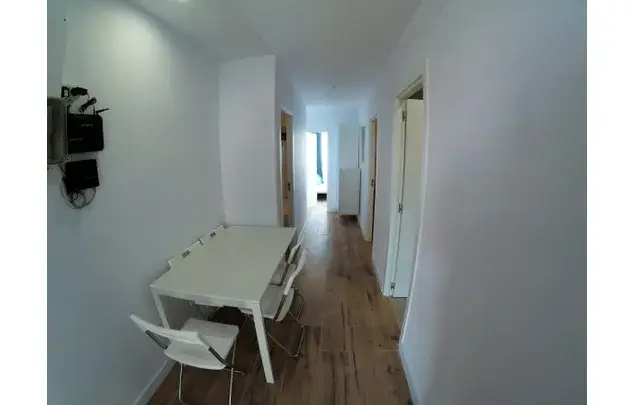 Habitaci	ón 80m	² L'Hospitalet de Llobregat Estancia Media Larga