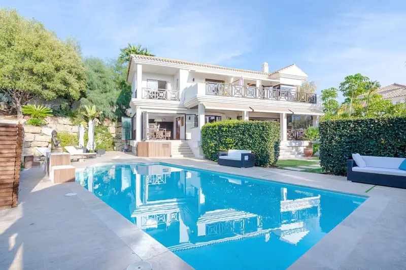 Villa Lujo 5 Dormitorios Nueva Andalucía Marbella