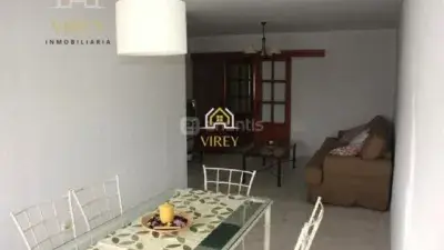 Piso en venta en El Puerto de Santa Maria zona Centro reformado cerca de la playa