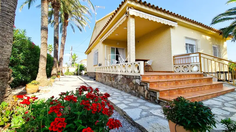 Chalet en venta en Sagunto / Sagunt, Valencia