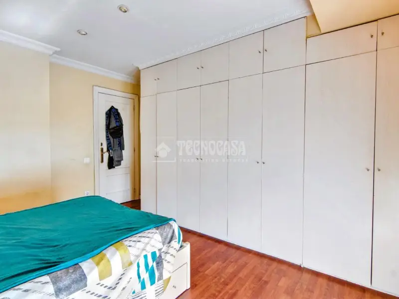 Piso en venta Santander Castilla Hermida 3 dormitorios reformado