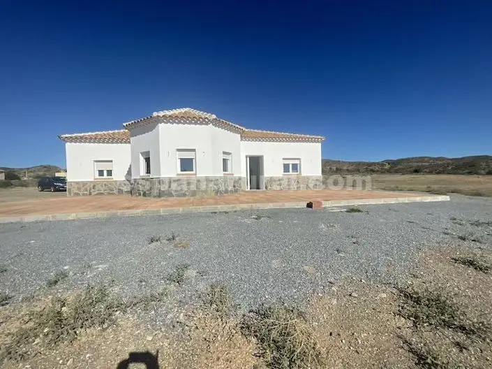 Villa 3 Dormitorios en Venta Partaloa Moderna Amplia