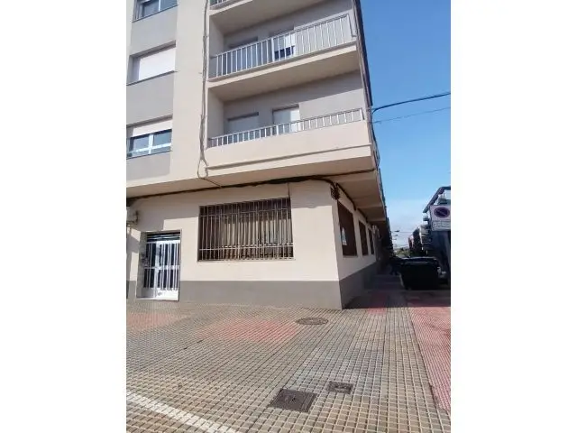 Local Comercial Planta Baja Esquina Gran Visibilidad