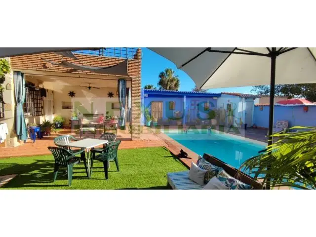 Chalet en Venta en Malpartida de Cáceres