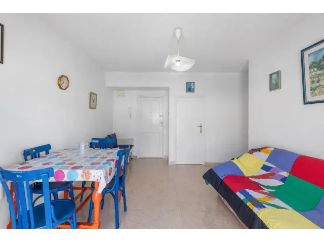 Vivienda Espaciosa junto a la Playa y Centro de Ocio en Torrevieja