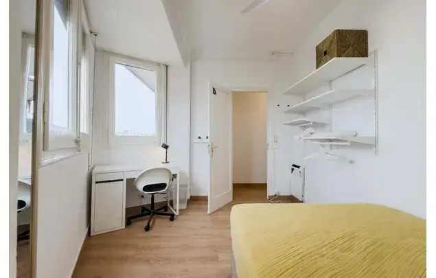 Habitaci
ón Doble en Coliving L'Hospitalet de Llobregat