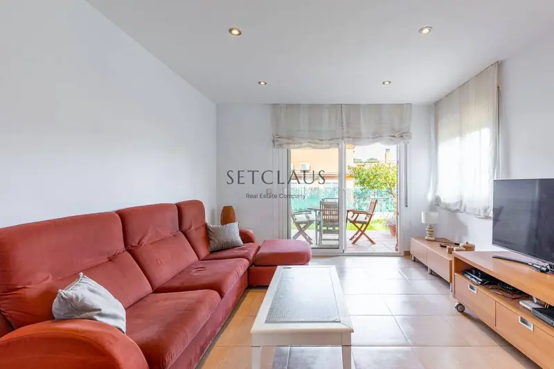 Chalet en Venta Pineda de Mar 4 Habitaciones Jardin Parking