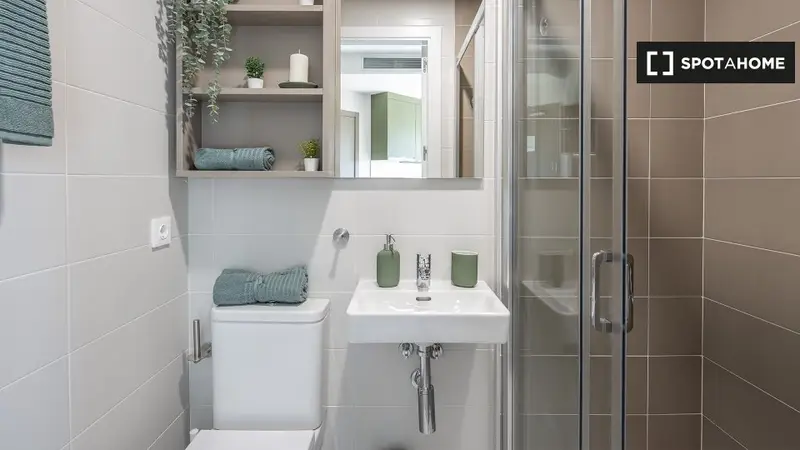 Cama en habitación compartida en alquiler en Extramurs, Valencia