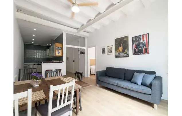 Habitación 140m² en apartamento compartido en el Raval Barcelona