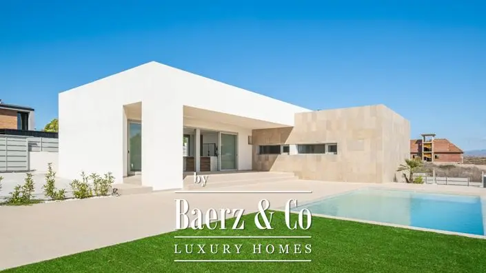 Villa 3 Dormitorios Elche Nova Valverde Moderna Piscina