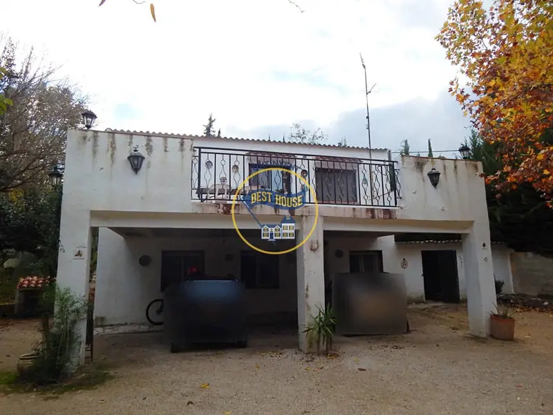 Chalet en Ontinyent con 3 habitaciones y gran parcela