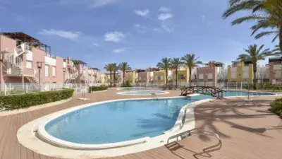Apartamento en venta en Las Marinas-Bolaga