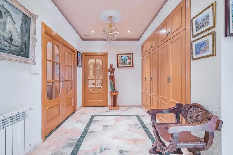 Chalet en Venta Ogíjares Granada Piscina Jardín 2 Viviendas