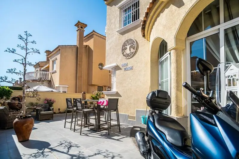 Villa en venta en Playa Flamenca 2 dormitorios 2 baños