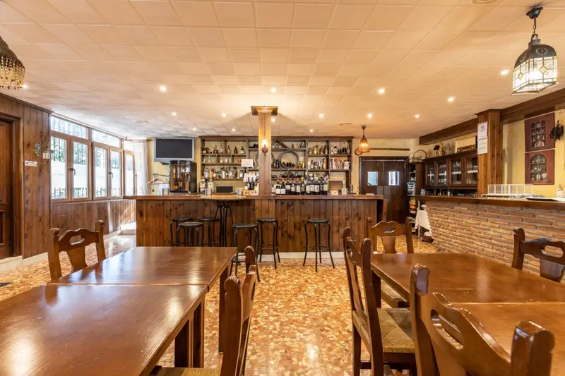 Venta Restaurante Gojar 400m2 2 Plantas Parking