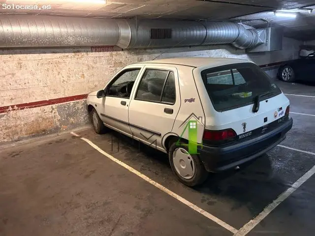 Parking para Coche Pequeño en Montornes del Vallès