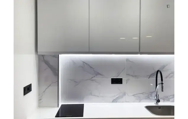 Apartamento 6 Dormitorios Madrid - Estudiantes y Jóvenes