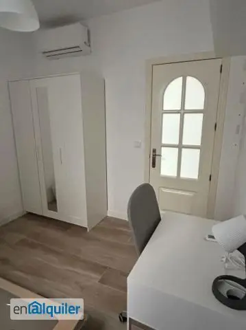 Alquiler piso Argüelles 4 dormitorios 2 baños cerca metro