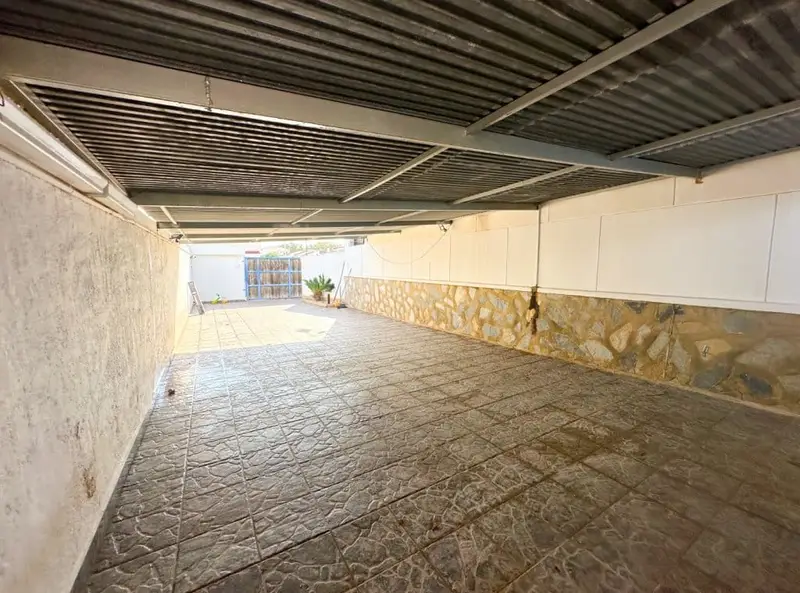 Chalet en Alquiler Torrevieja 4 Dormitorios 2 Baños Jardin