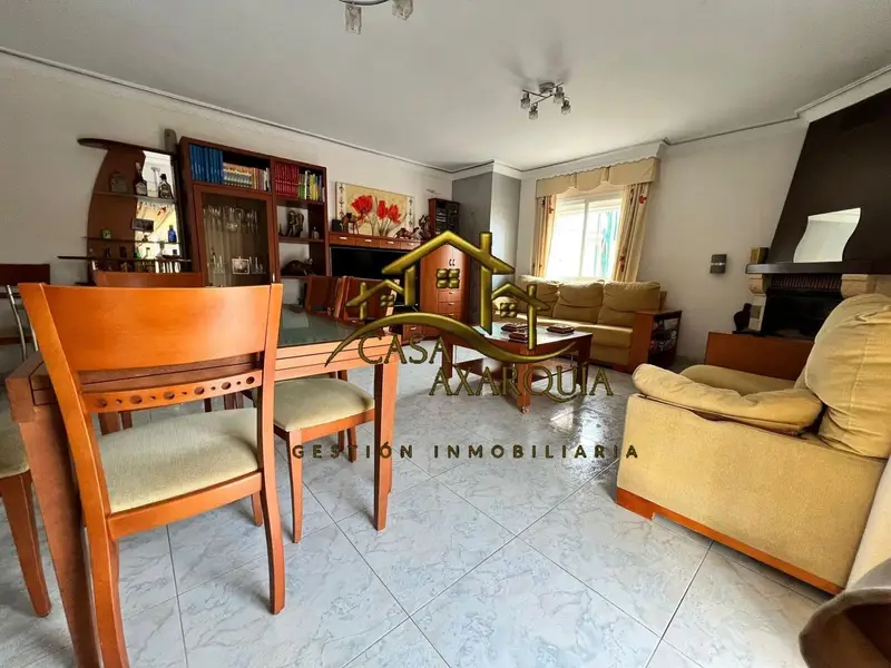 Ático en Vélez-Málaga 4 dormitorios con terraza y aparcamiento
