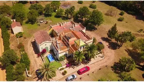 Villa de Lujo en el Campo 4 Dormitorios 2 Hectareas