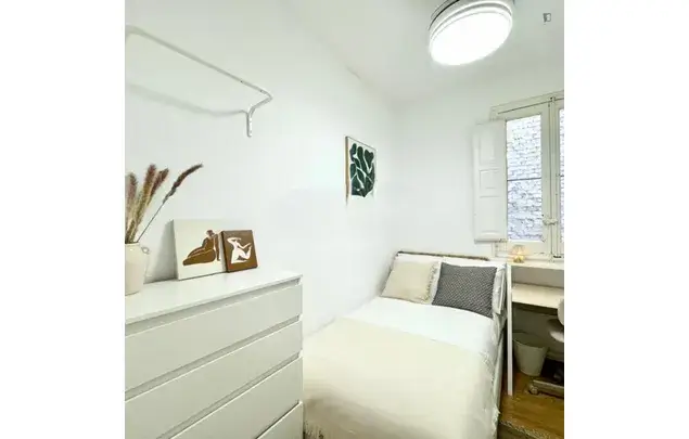 Apartamento 4 Dormitorios Madrid Estudiantes Jovenes