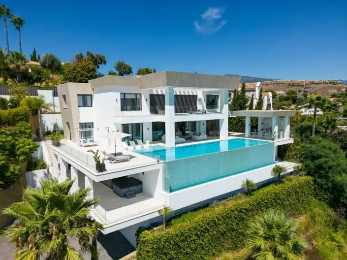 Villa de Lujo 7 Dormitorios El Paraiso Marbella
