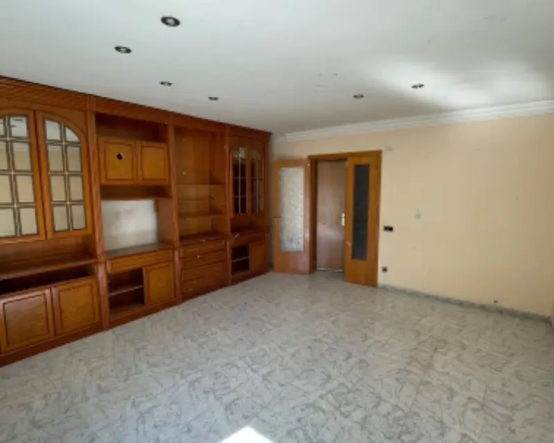 Casa Unifamiliar 216m2 4 habitaciones Mollerussa