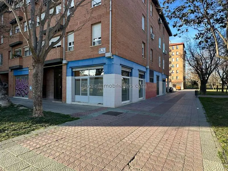 Local Comercial en Venta Zaragoza Reformado 7 Salas 3 Baños