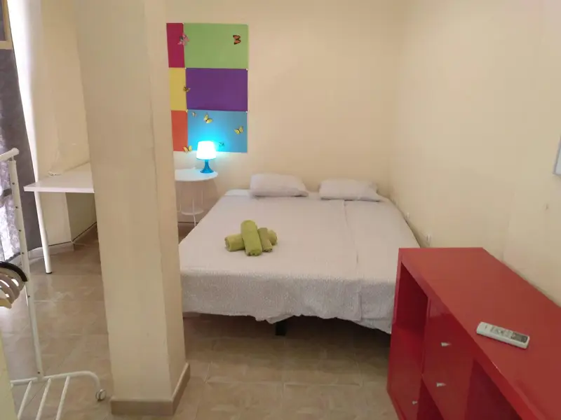 Habitación amueblada Málaga centro estudiantes