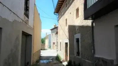 Casa adosada en venta en Calle de las Escuelas