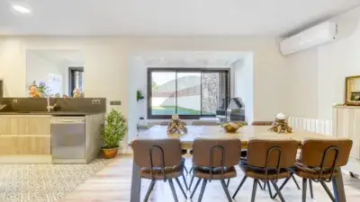 Casa en Pirineo Girona: 4 habitaciones, jardin, vistas montaña