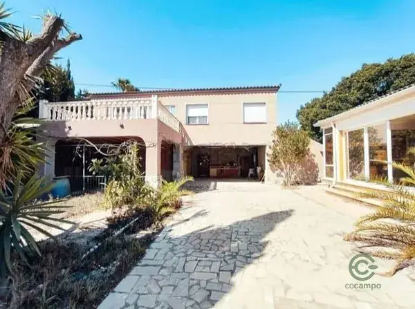 Chalet en La Marina El Pinet cerca de la playa