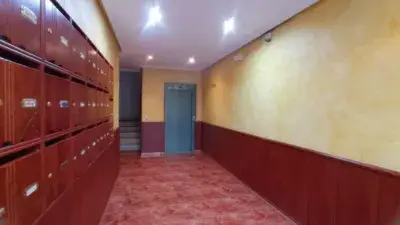 Piso en Venta en Viveiro: 2 Dormitorios, Ascensor, Cocina Equipada