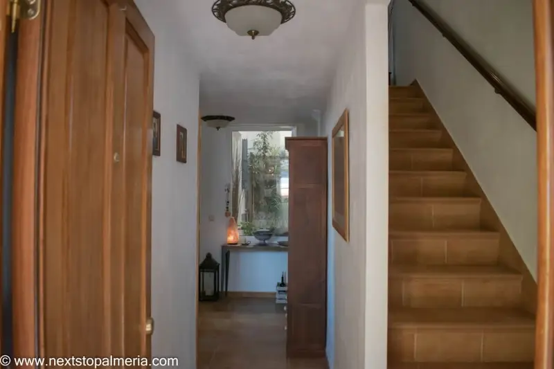 Pareado en Venta Los Gallardos 3 Dormitorios 3 Baños Garaje 200m2