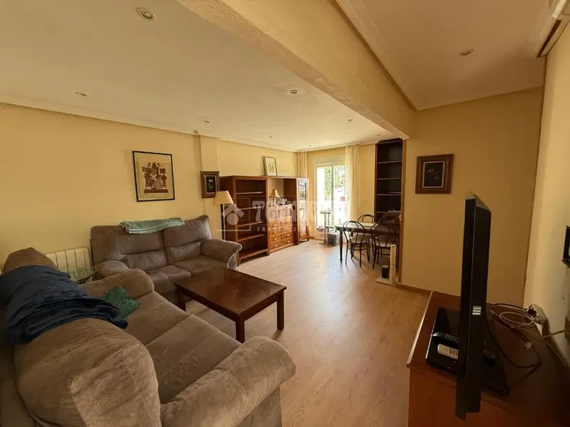 Piso en venta en La Carolina 90m2 con cochera y trastero