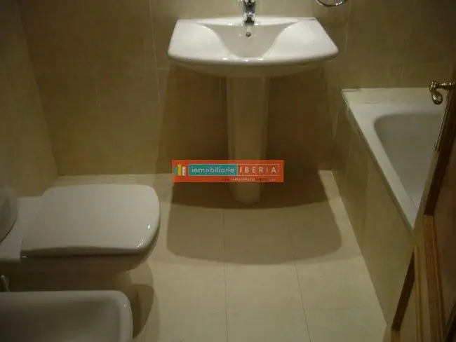 Venta Piso con garaje La Guindalera Logroño